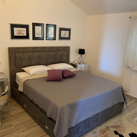 Loft Infinity Apartment Petrovac Bagian luar foto