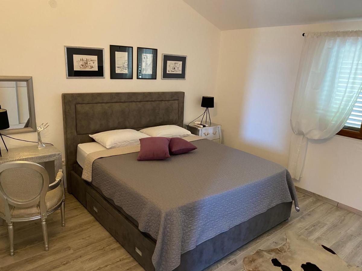 Loft Infinity Apartment Petrovac Bagian luar foto