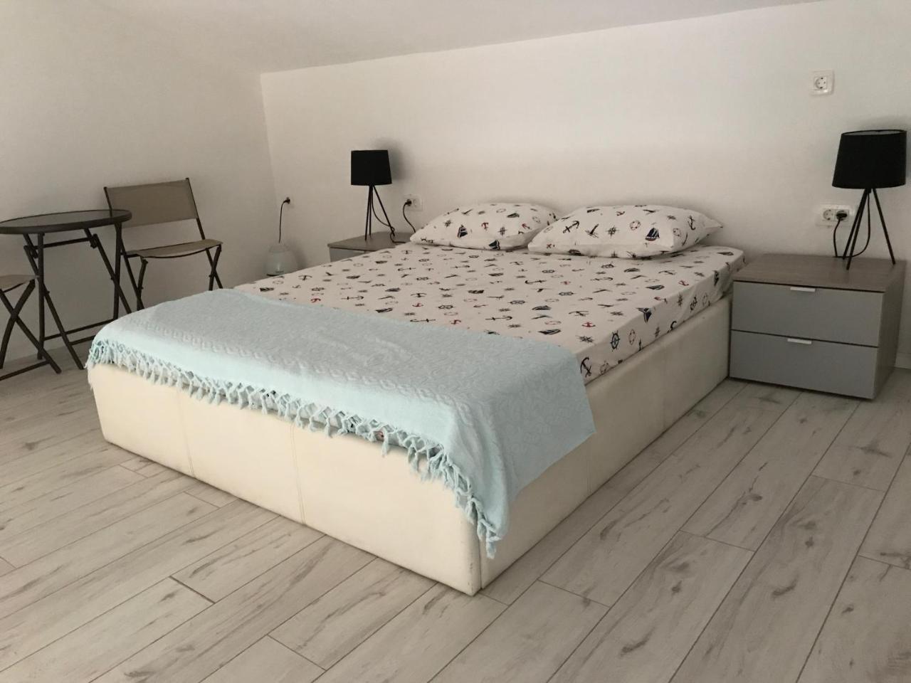 Loft Infinity Apartment Petrovac Bagian luar foto